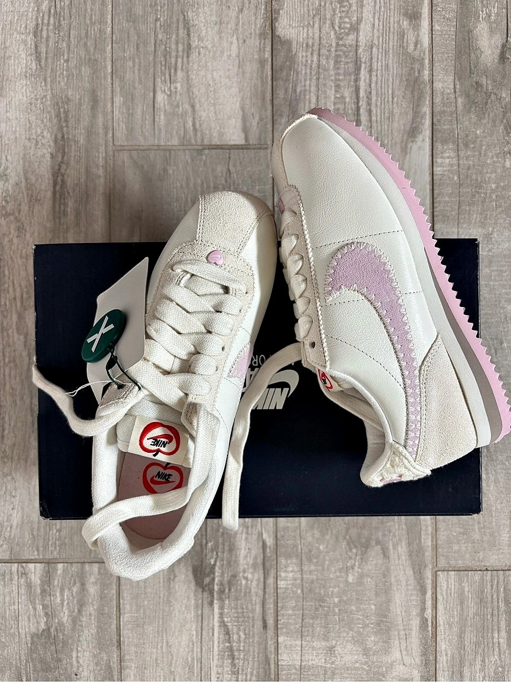 Nike Cortez Valentine's Day (2025) White & Pink NWT Sneakers 🩷